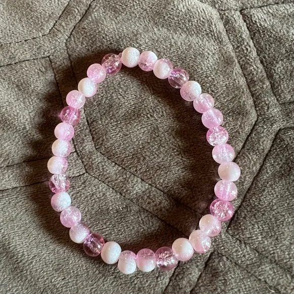 Handmade Light Barbie Pink & White Beaded Bracelet, Size 7” - Picture 3 of 3